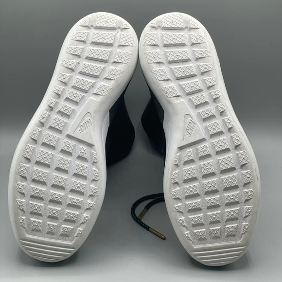 Nike Womens Roshe 2 Hi Flyknit Black White Sneakerboots 861708-002 Size 7.5 - Picture 7 of 11